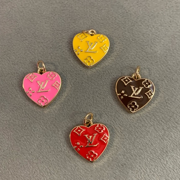 Uocycled Heart Pendant in Brown and in Gold Tone - Picture 5 of 5